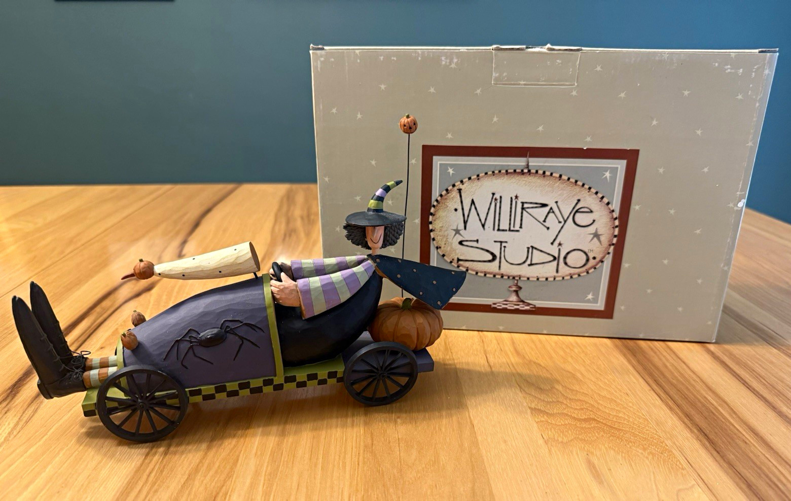 Williraye Studio Formula Fun Racer Witch Halloween Wood Figurine 2007 WW6104 Williraye Studio Formula Fun Racer Witch Halloween Wood Figurine 2007 WW6104