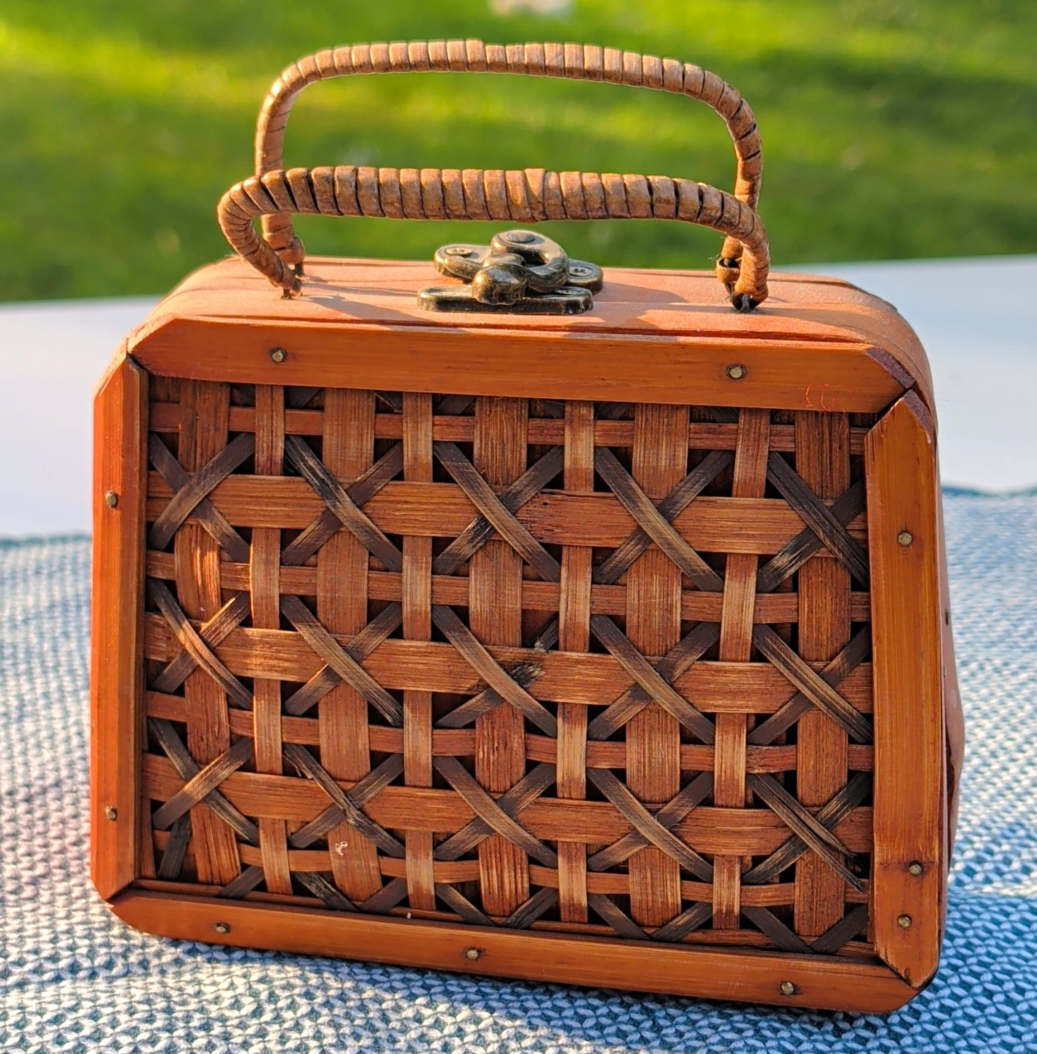 Woven Wood Basket Purse, Brown Rectangular w/ Hinged Lid Metal Latch Handles