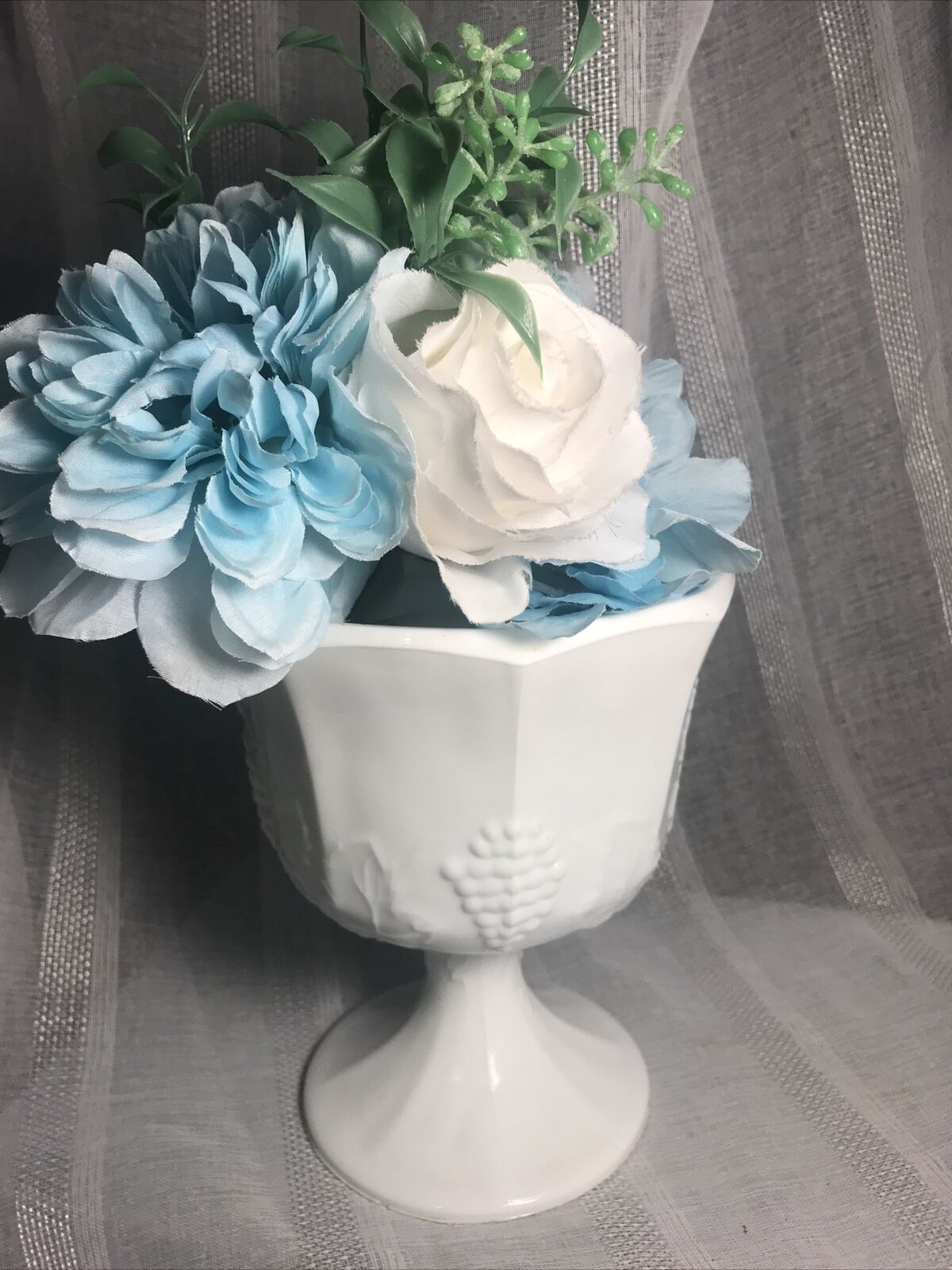 VTG White Milk Glass Candy Dish Vase Planter Flower Pot Grapevine Grapes Estate