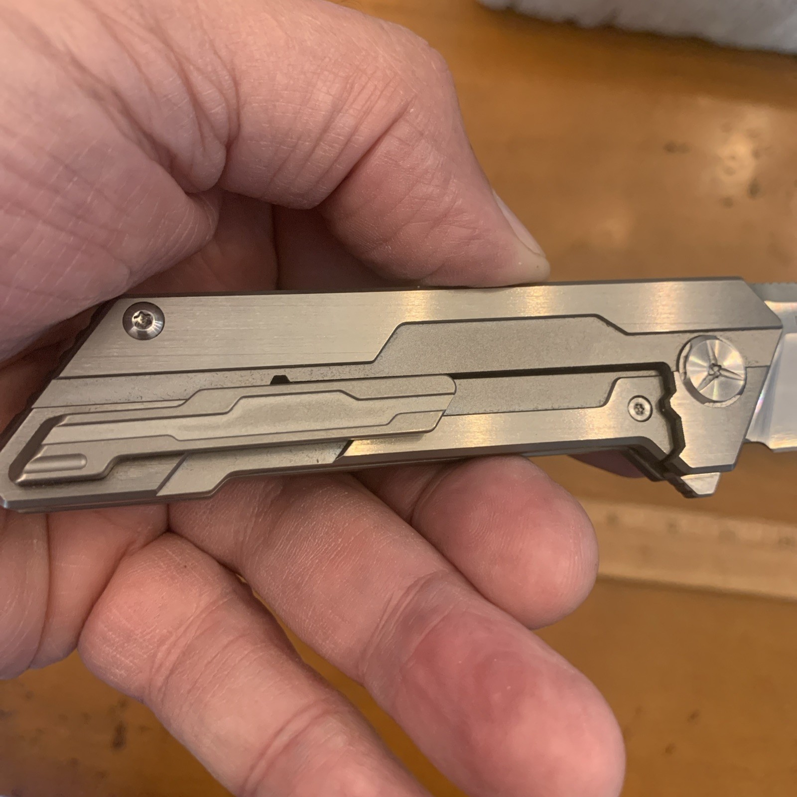 Beautiful Night Morning Designed D2 Steel With Solid Titanium Scales EDC Knife