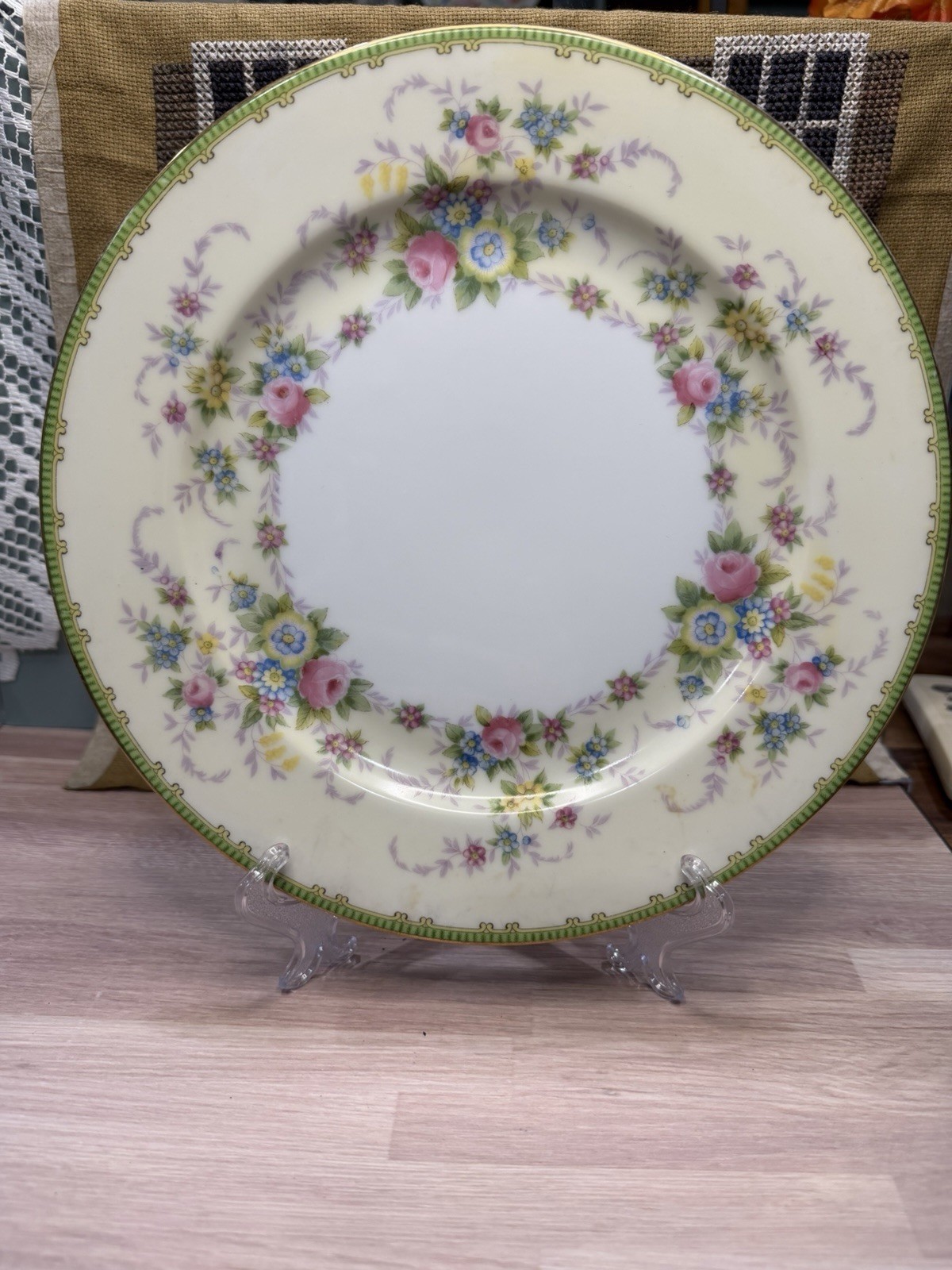 Vintage Meito China \'Briarcliffe\' Dinner Plate- Hand Painted, made in Japan