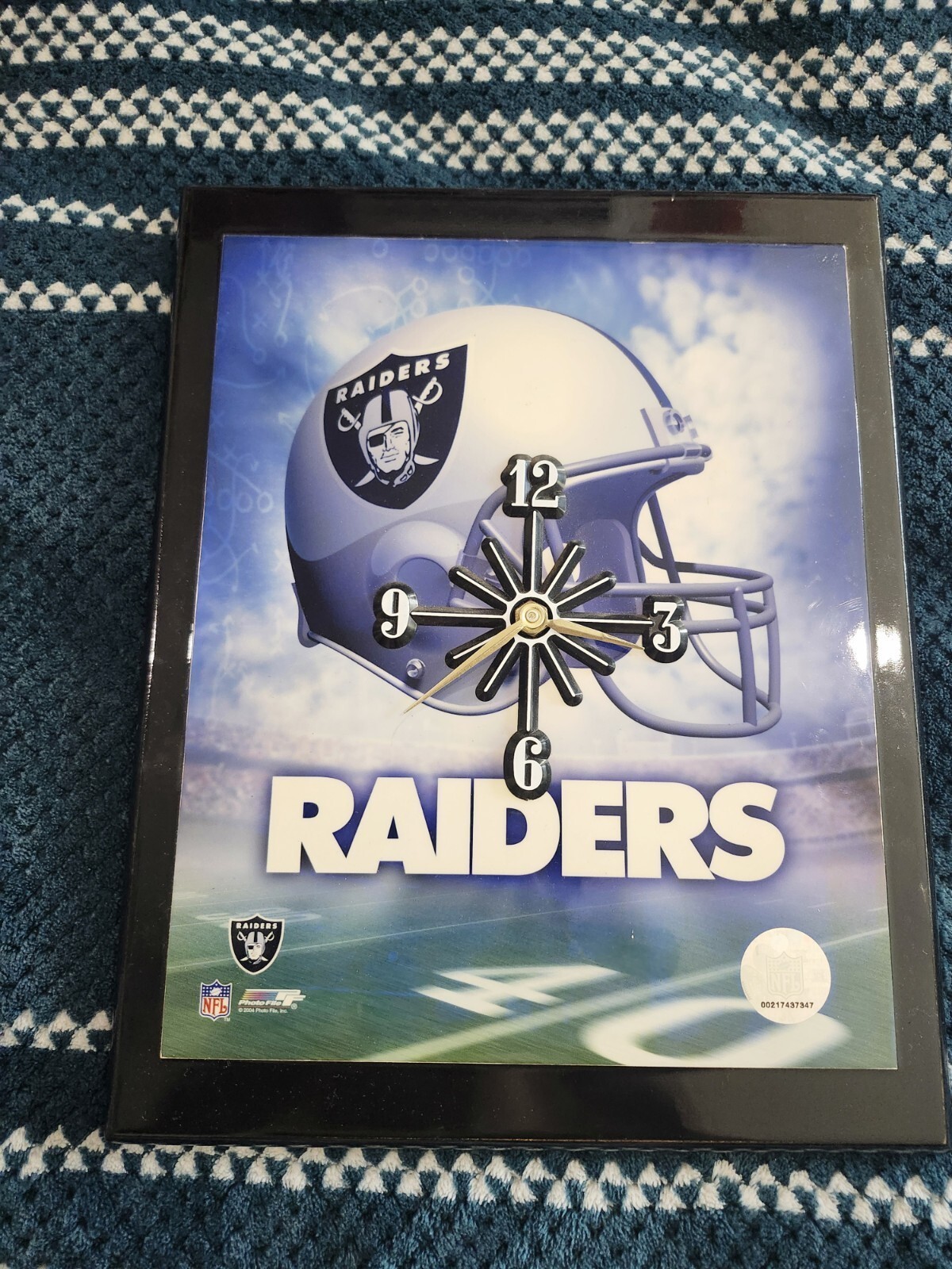 Vintage Oakland Raiders NFL Football Helmet Wall Clock 2004 Photo