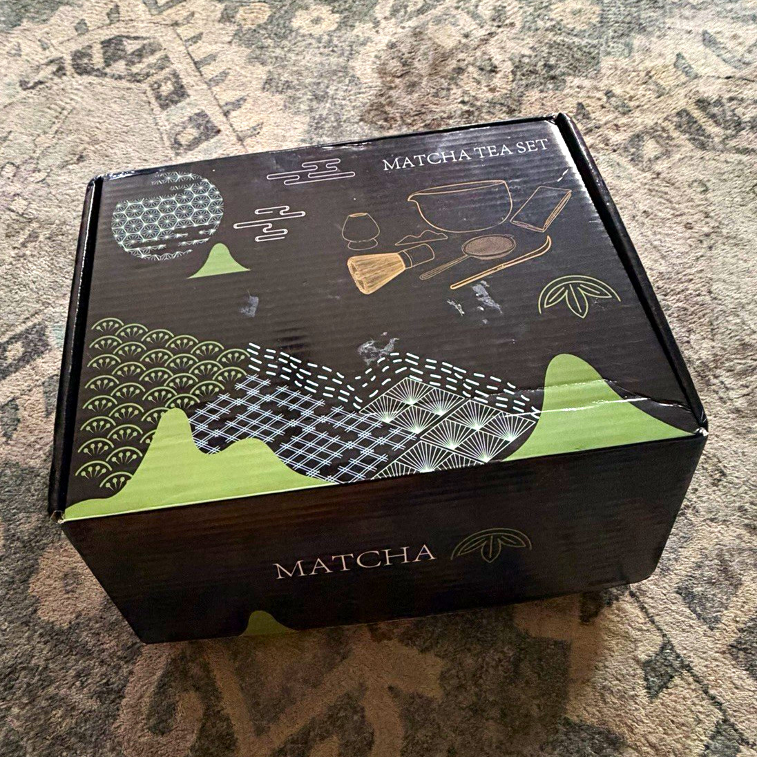 Matcha Japanese Matcha Tea Ceremony Set Gift Box w/ Ceramic Bowl & Sifter