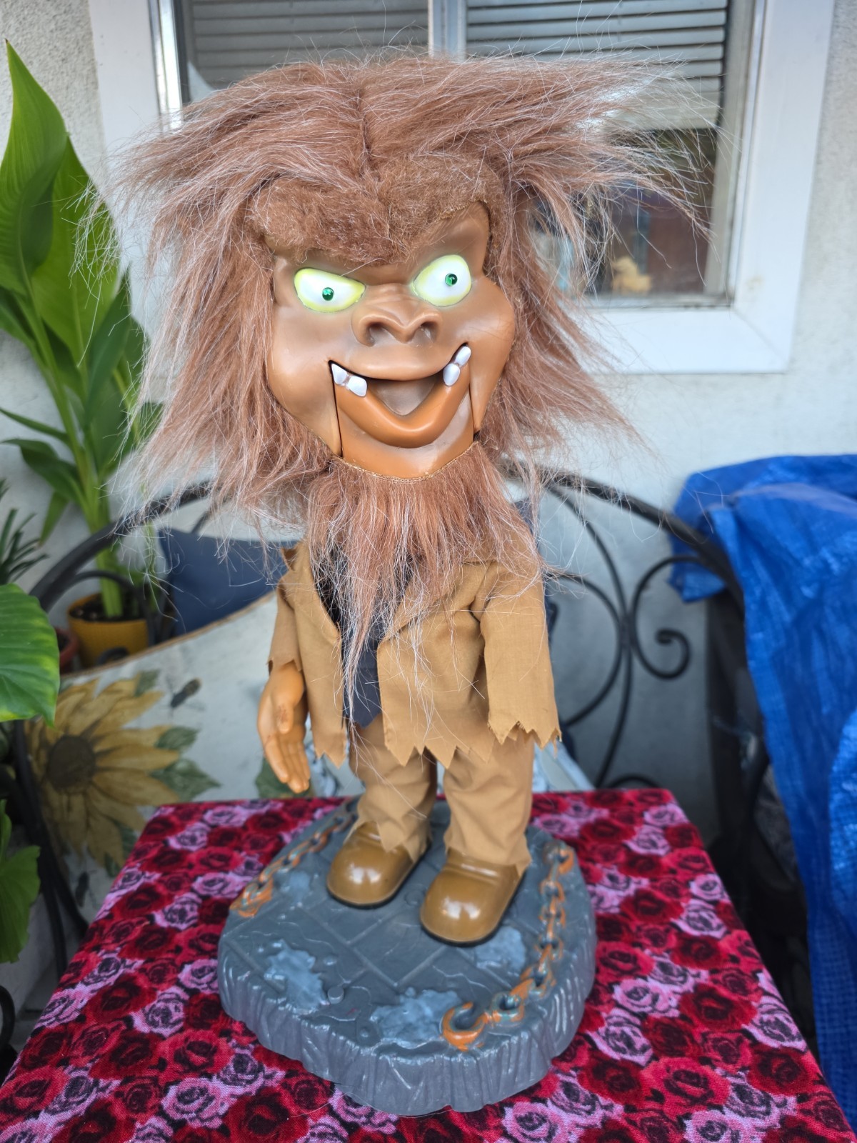 Vintage 2001 Gemmy Big Head Werewolf Animatronic Missing 1 Hand