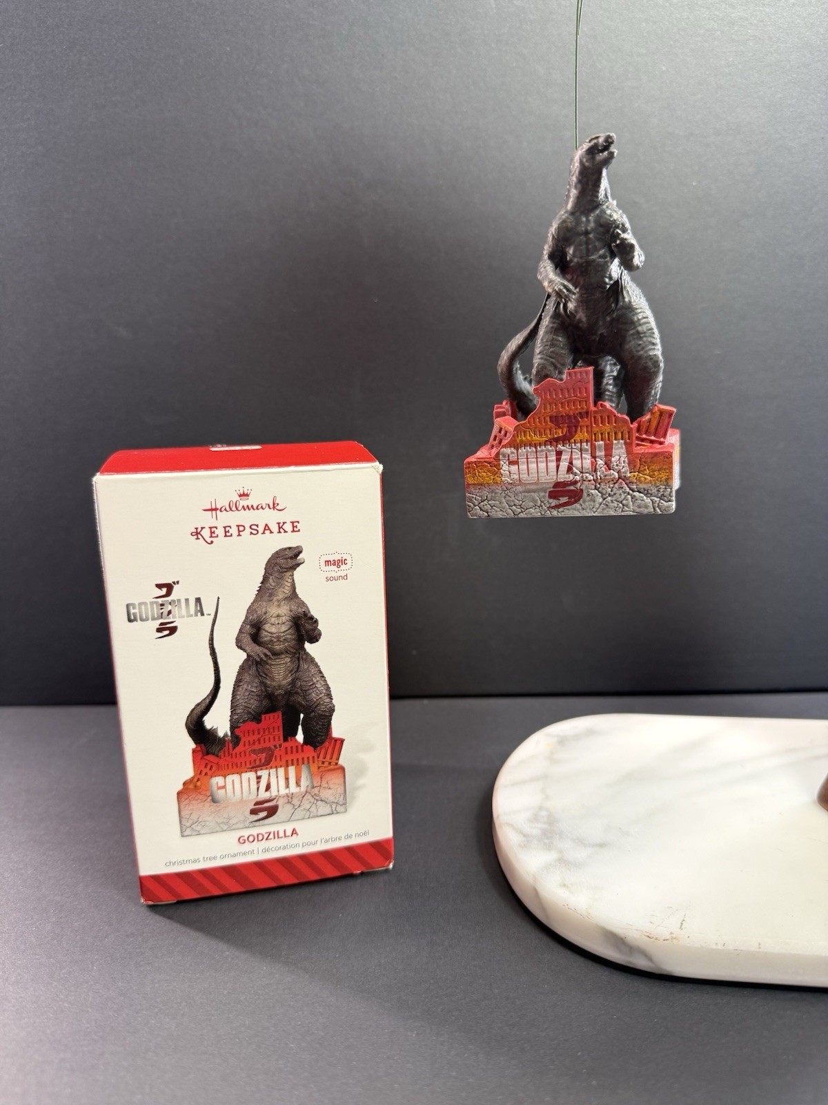 2014 Hallmark Keepsake Godzilla Magic Sound Christmas Ornament QXI2553 NIB