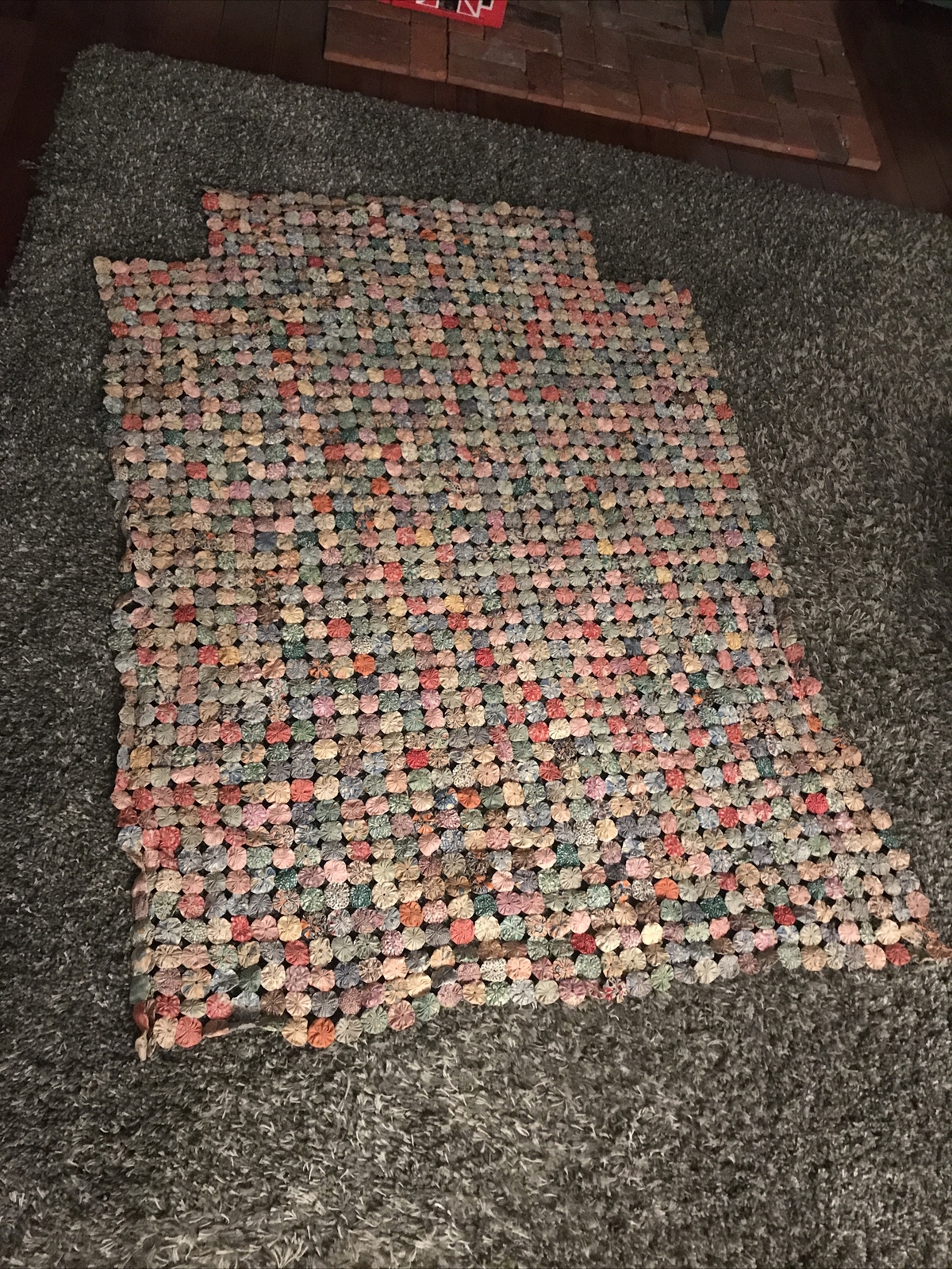 Antique 20s 1930s Folk Art Quilt Blanket Circles Fabric 66” Country Primitive