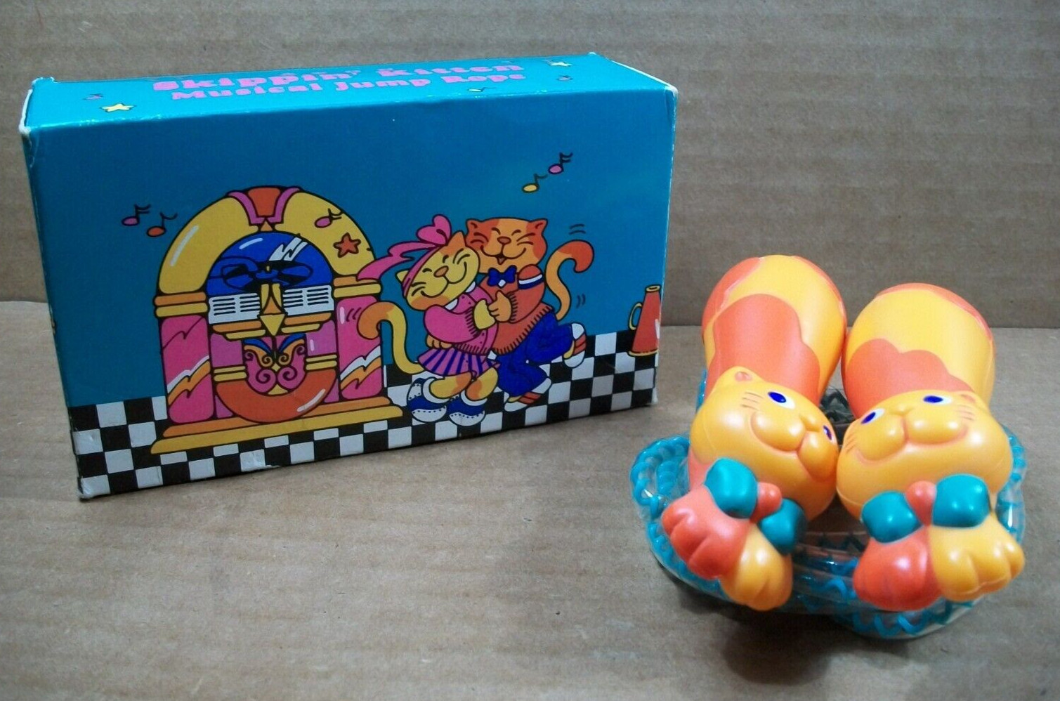1992 Avon Skippin\' Kitten - Musical Jump Rope ~ NIB