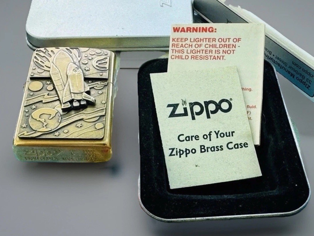 Zippo 2000 Barrett Smythe Spaceship Brass 204BBS.B241 NIB XVI Double Date Stamp