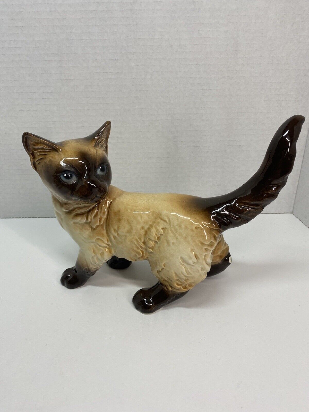 Vintage Goebel West Germany Siamese Cat Figurine 6x6 Inches READ