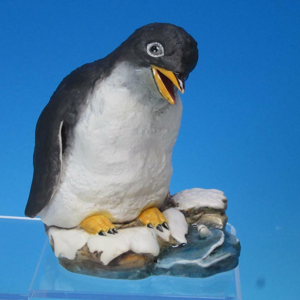 Boehm Porcelain Bird Sculpture - Gentoo Penguin Fishing for Dinner - 6 inches