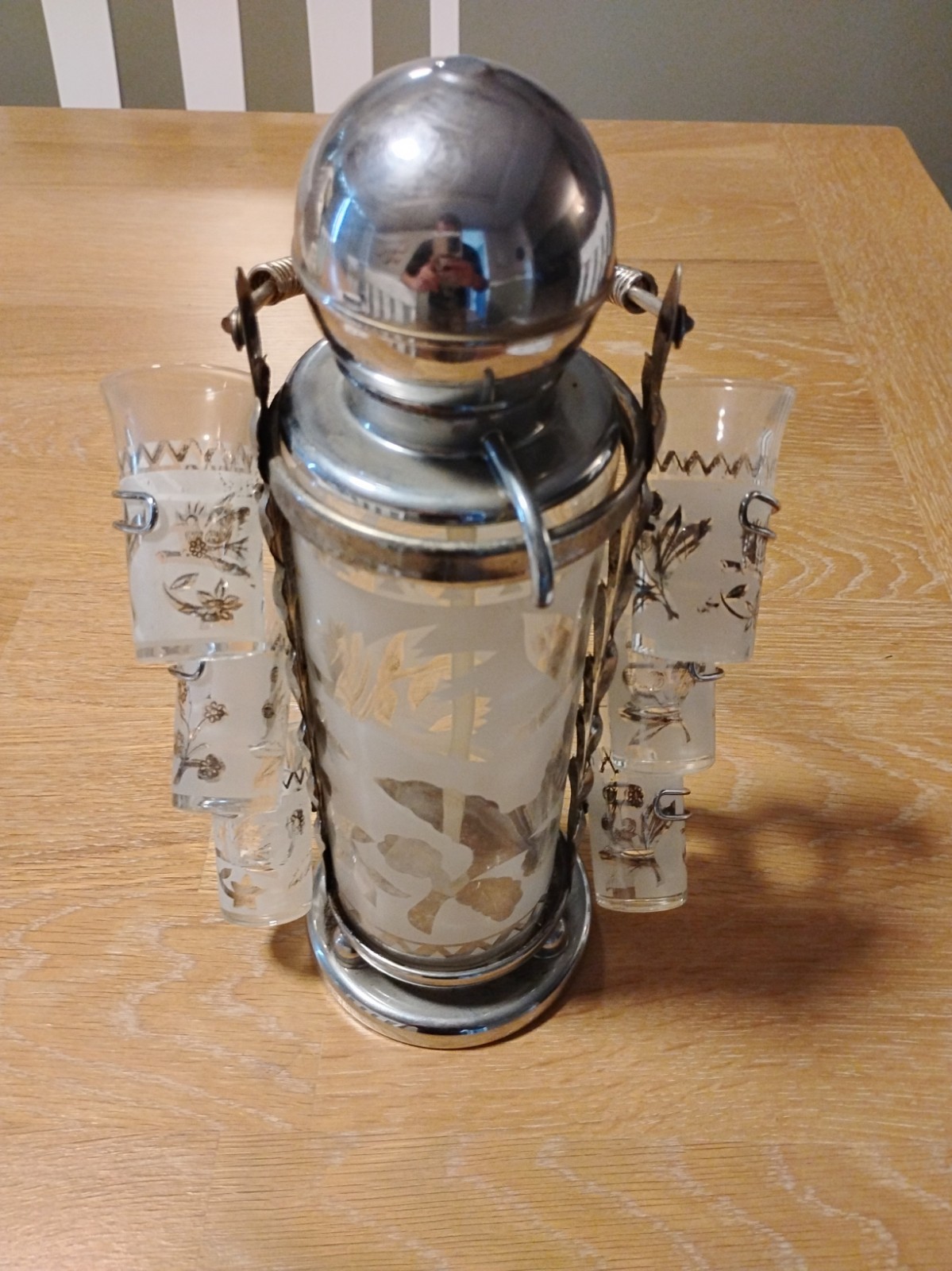 Antique Glen Saw 3080-8 Decanter Set Antique Glen Saw 3080-8 Decanter Set