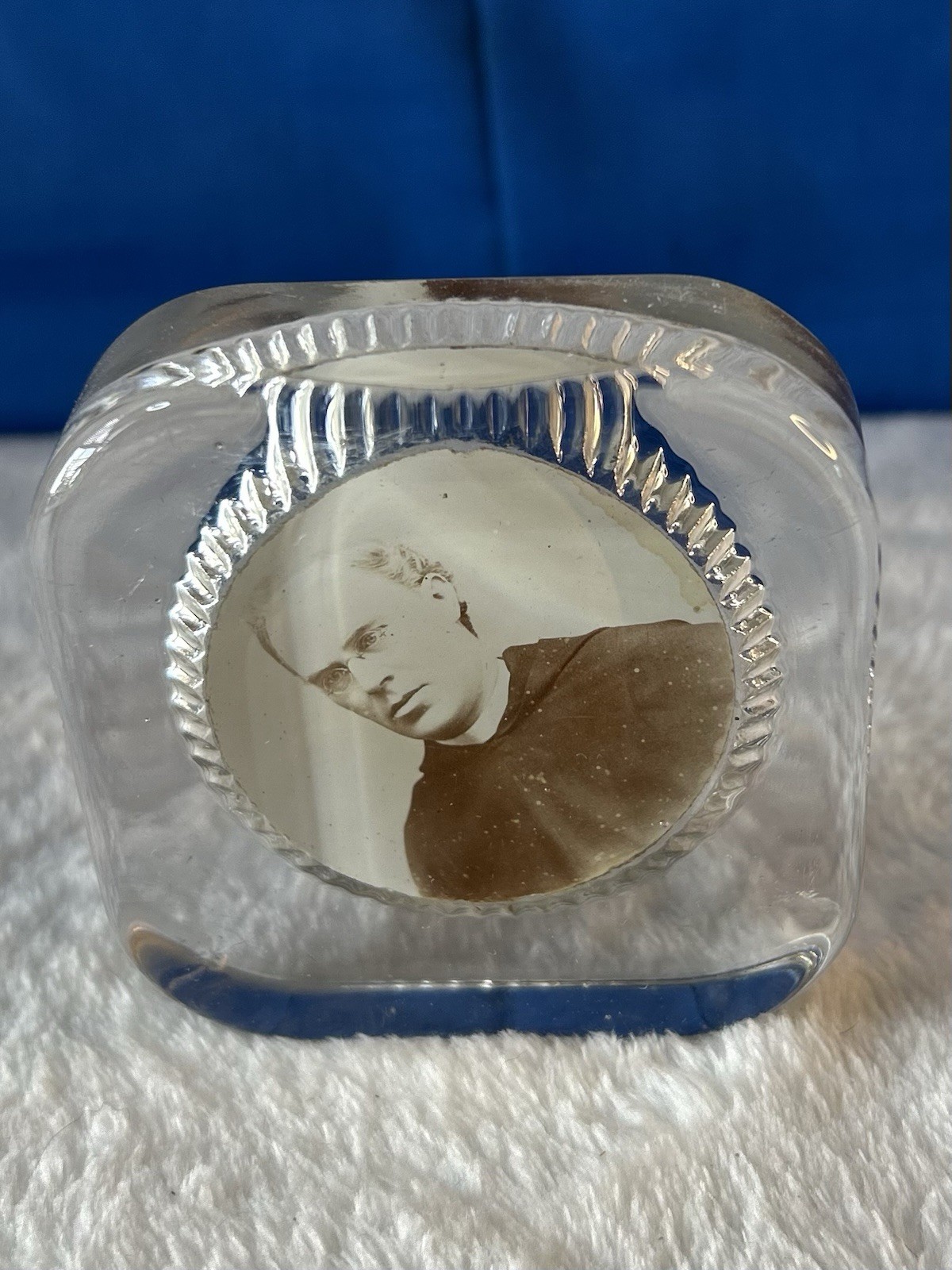 Wedgwood Pope John Paul II Glass paperweight frosted etched, from 1982