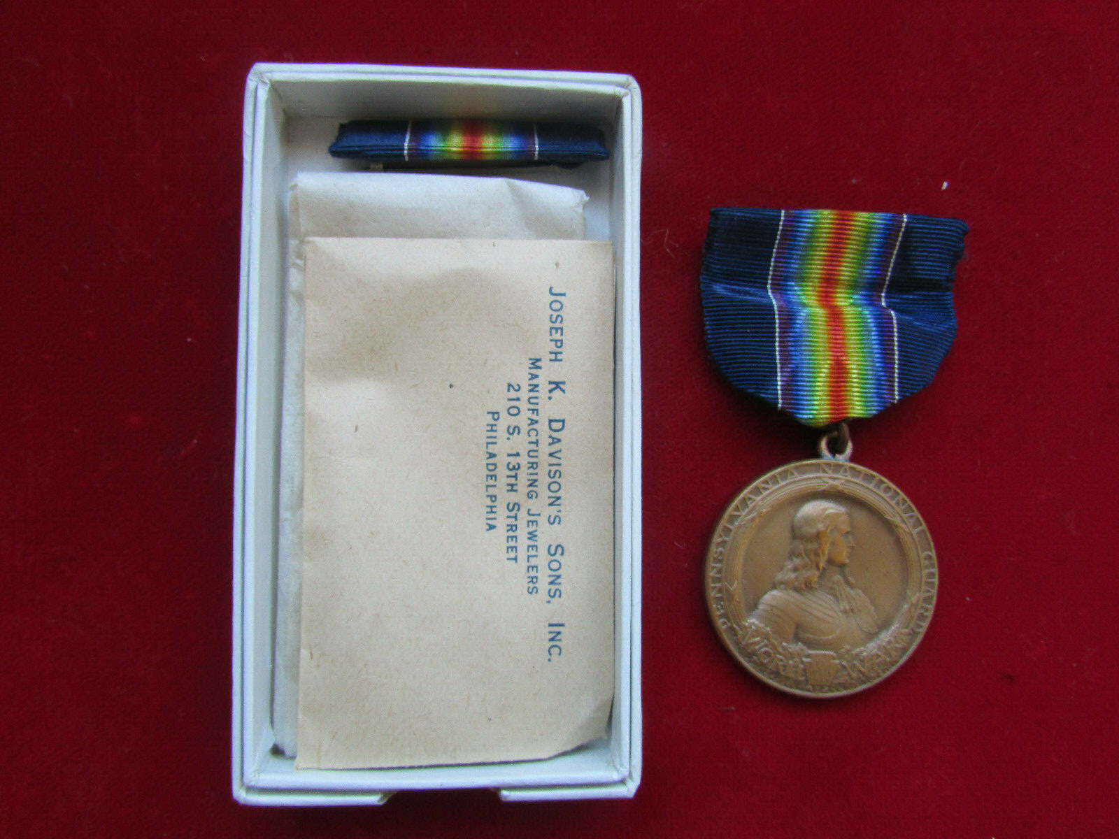 RARE  Original WW1 US Army  PA NG 28th Division Medal in an Jeweler Award Box
