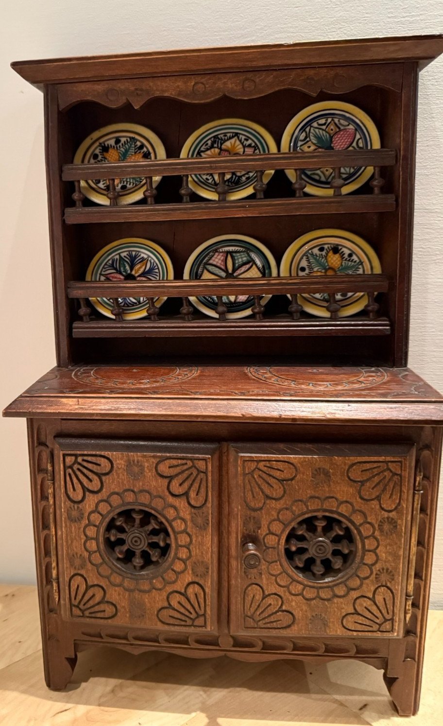 Vintage Miniature Breton Dresser with  six Quimper plates