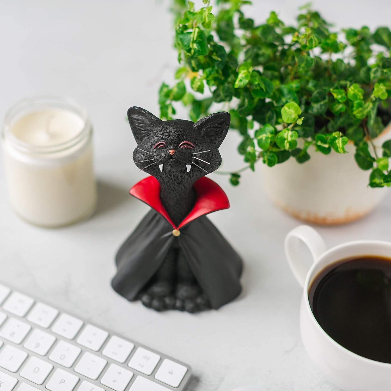 Whimsical Black Vampire Cat Figurine – Gothic Resin Halloween Decor for Cat Love