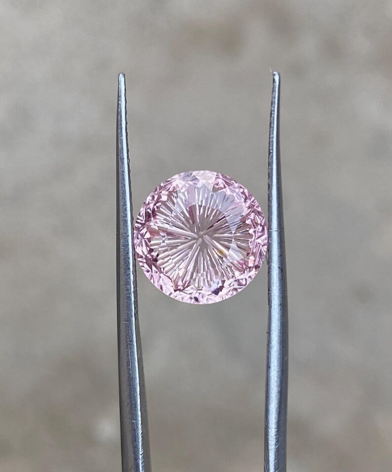 Lab Grown Padparadscha Sapphire 5 Crt Round Shape | Fantasy Cut  Loose Gemstone