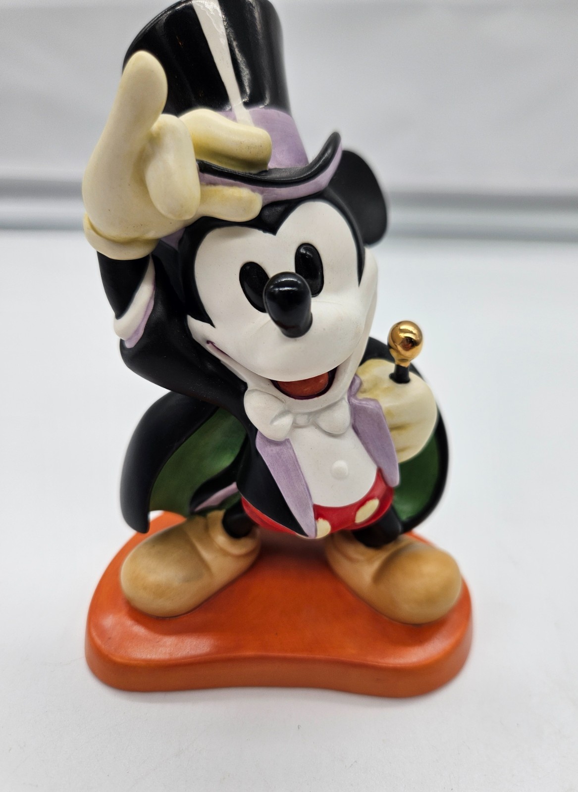 WDCC On With the Show Disney\'s Magician Mickey NEW in Box with COA