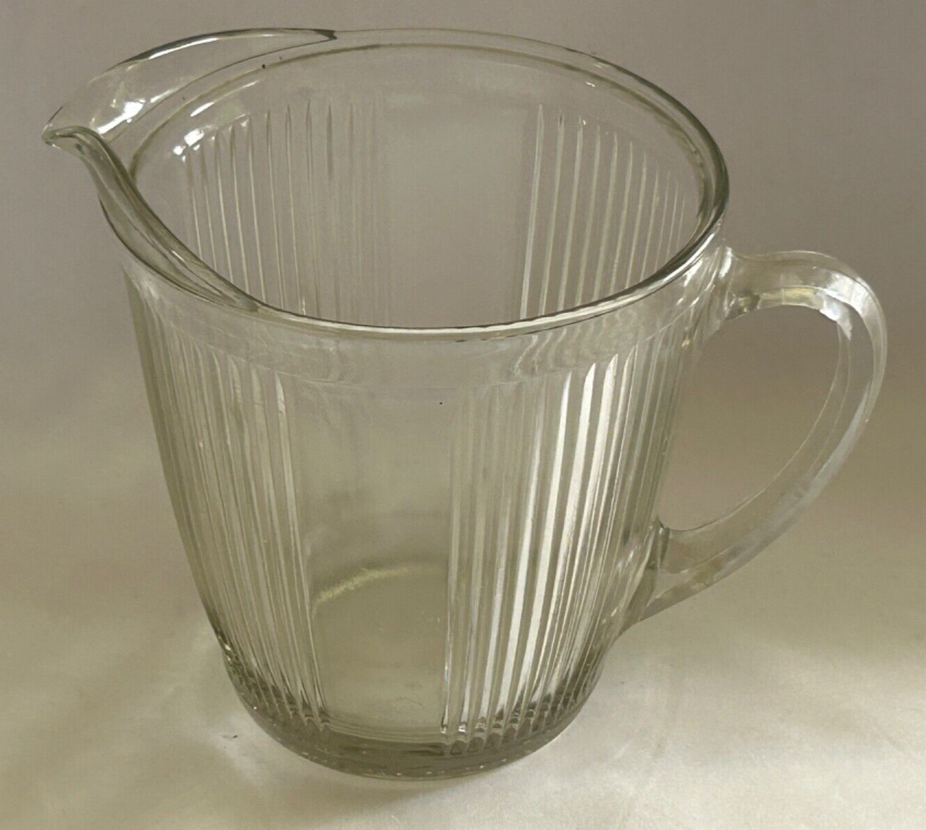 Vintage EKCO Chicago 1930’s 32oz Ribbed Pitcher Clear Glass Excellent