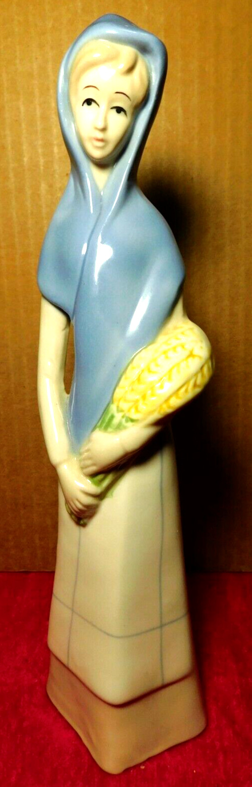 Unbranded~Porcelain Ceramic Lady with Scarf Holding Food Vtg. 11