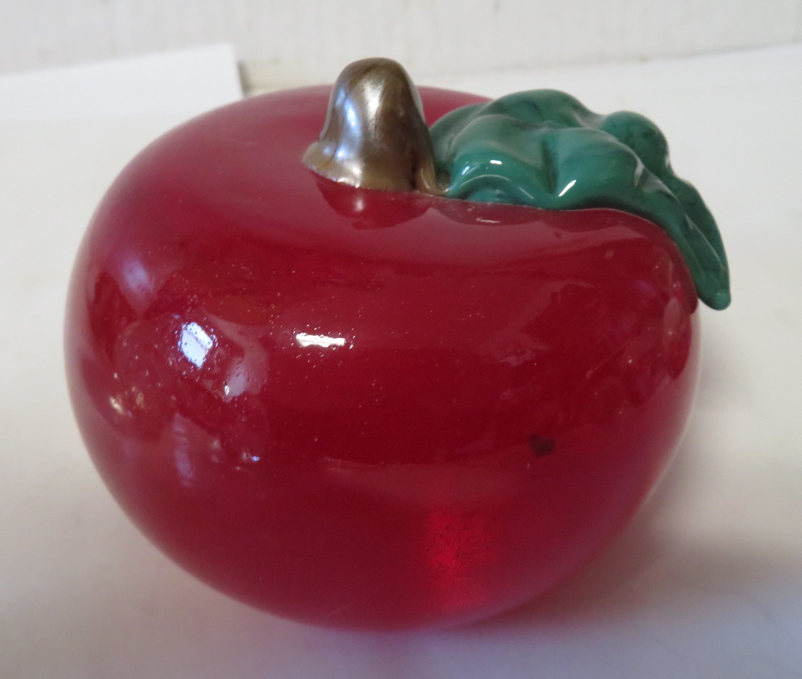 Vintage Hand-Blown Tomato Paperweight Sighed Bognrief Studios Glass Collectible