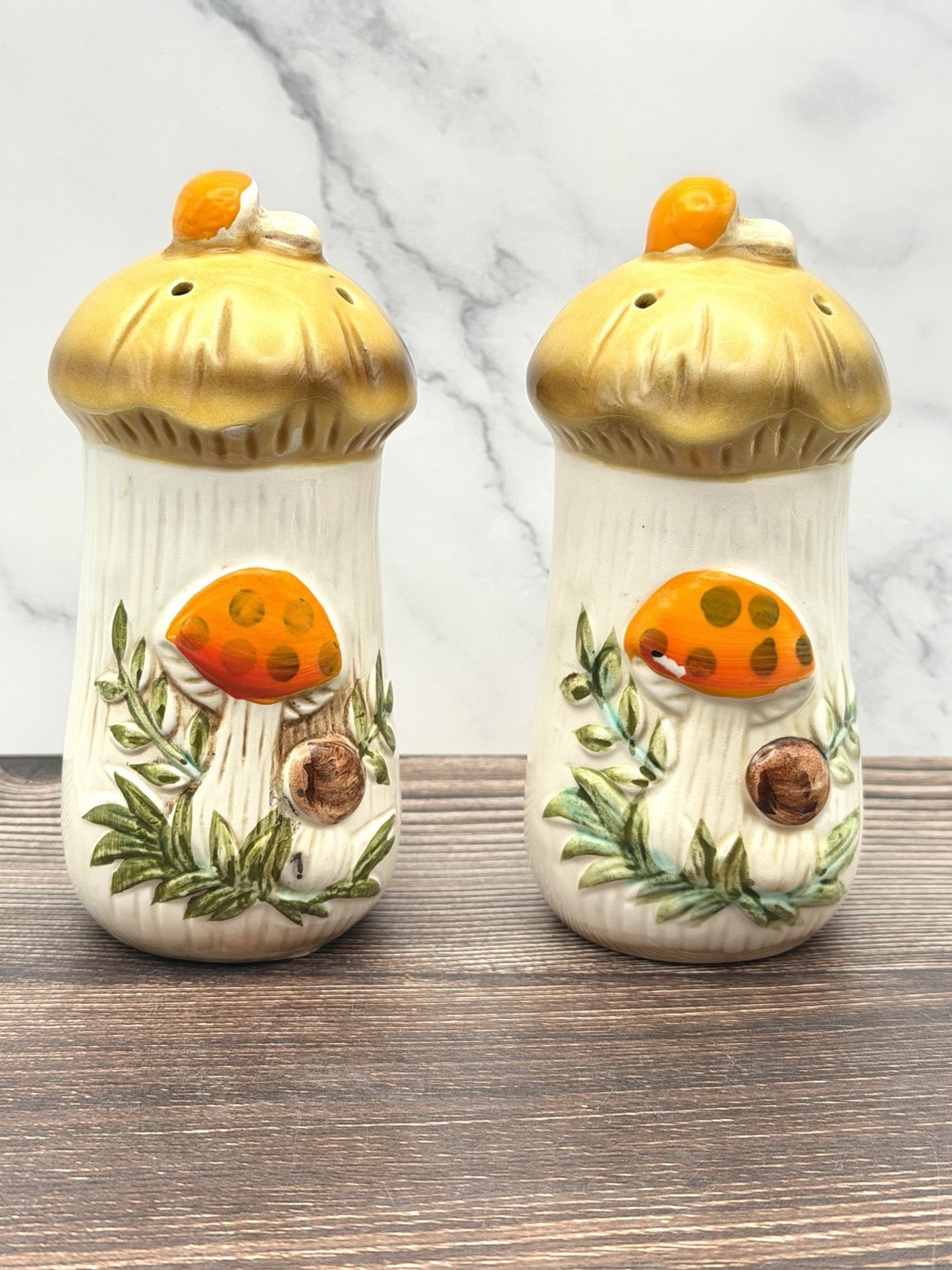 Sears Roebuck 1977 Vintage Merry Mushroom Salt and Pepper Shakers Set Stamped