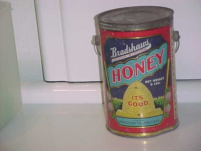 BRADSHAW 1905 9 LB SEATTLE LA VINTAGE HONEY BEE TIN PAIL HIVE COMB LOGO & LID