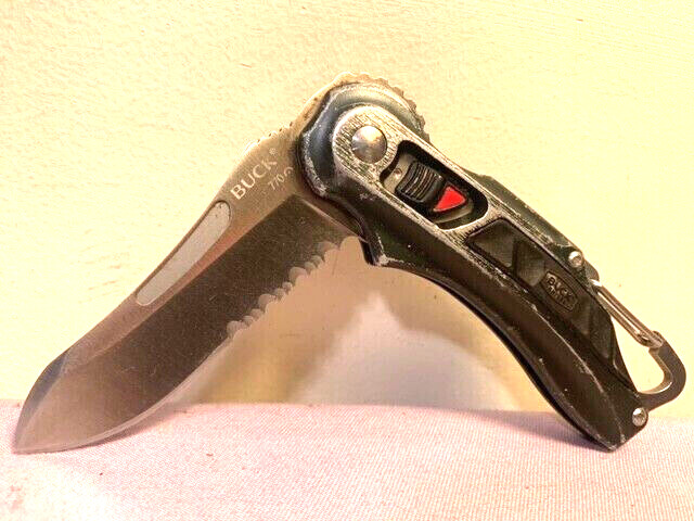 Buck 770 Flashpoint Combo Blade Side Lock Folding Pocket Knife -- Good Condition