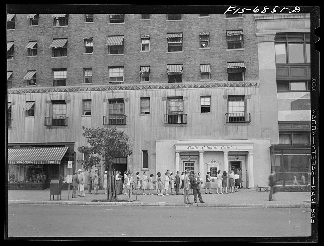Photo:Washington D.C. 1942 Scholl's Cafeteria Connecticut Ave Line Outside