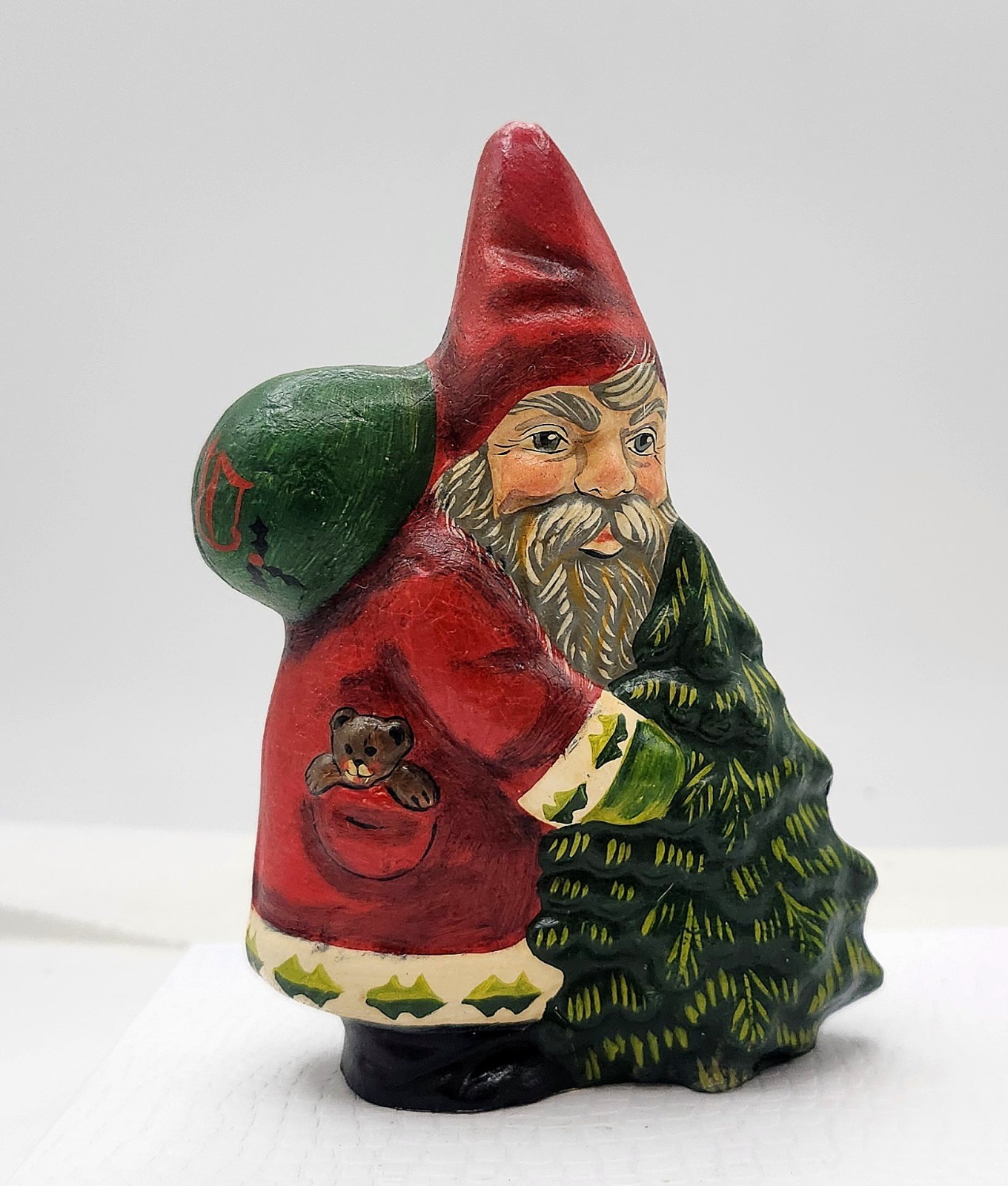Vaillancourt Folk Art Chalkware Father Christmas Santa Claus w/ Tree Figure 2006