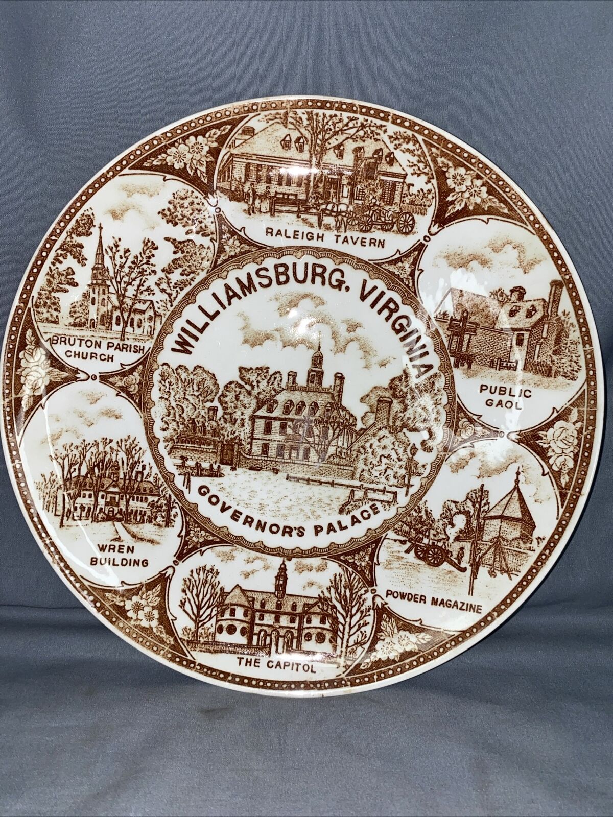 Vintage Williamsburg Virginia The Governor’s Palace Porcelain Plate 10 ¼”