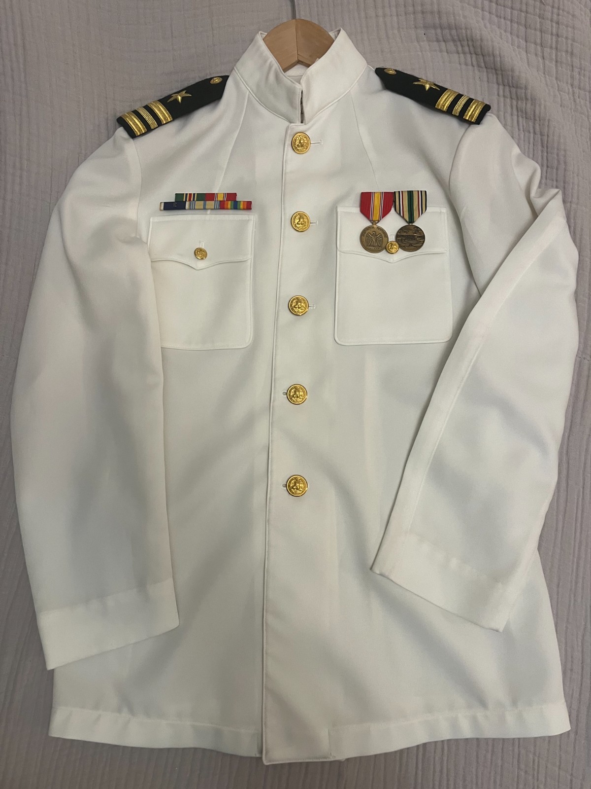 1987 US Navy Lt. Commander O4 Dress White Uniform Set w/Medals & Bag Top Gun Era