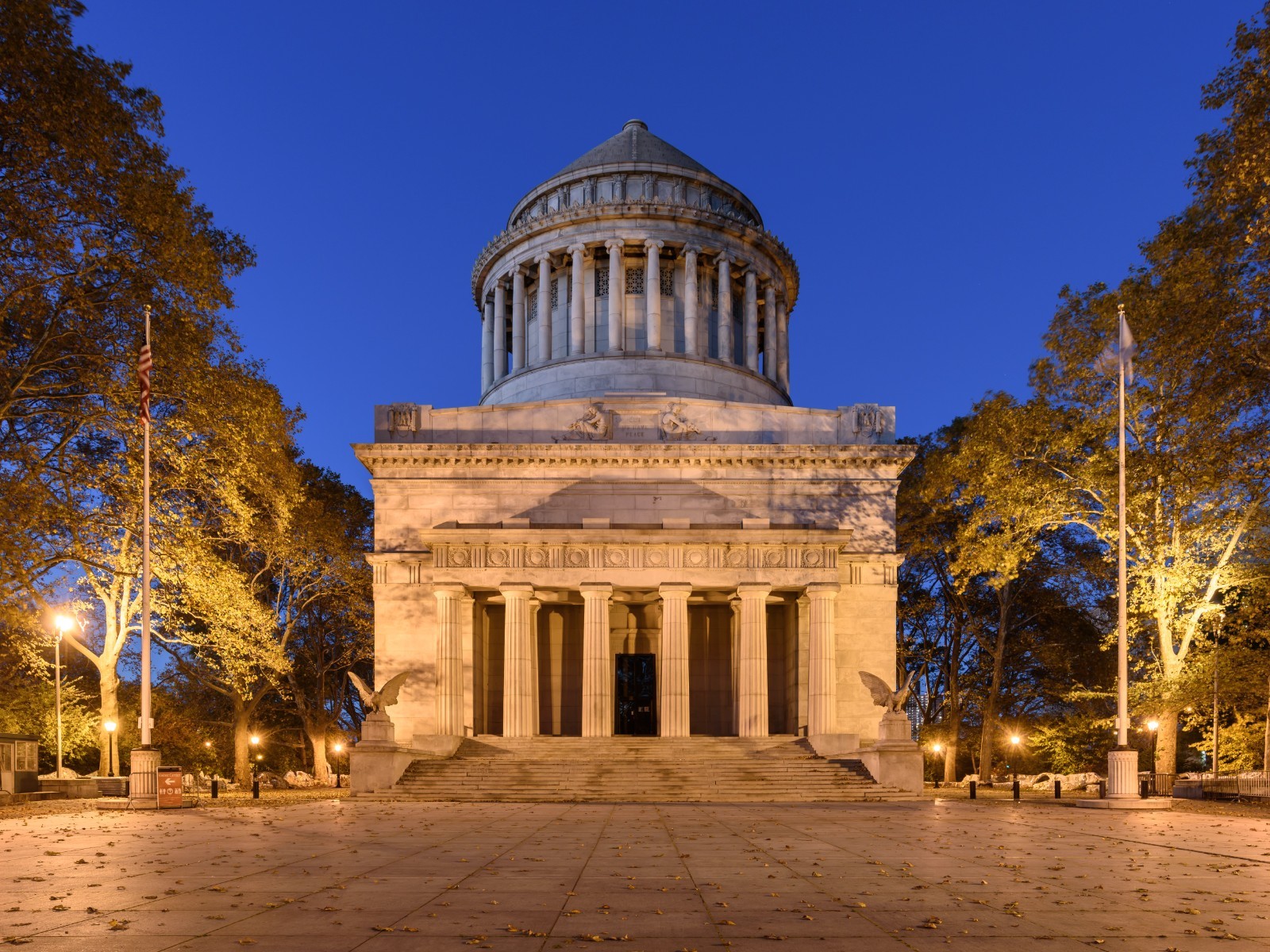 Ulysses S. Grant Tomb Premium Photo Print