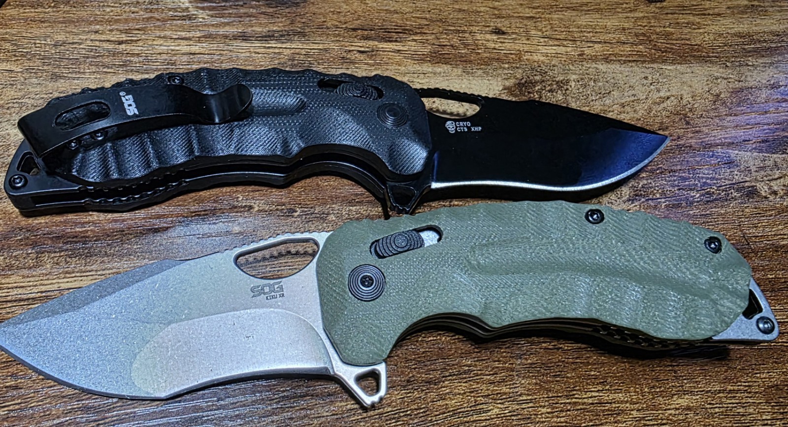 2 Nib Sog Kiku Cts Xhp mini Pocket Knives Green And Black