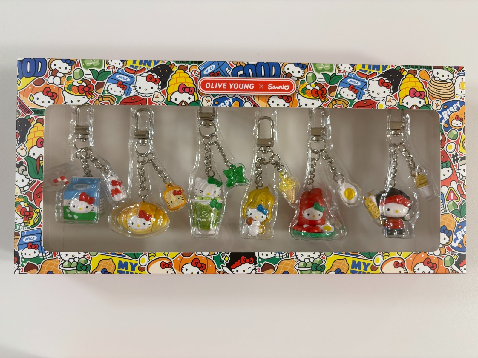 [KOREA EXCLUSIVE] Olive Young x Sanrio Hello Kitty Regional Keyring Set