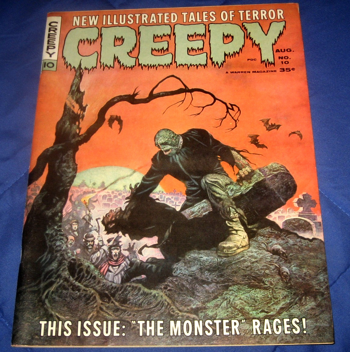 CREEPY #10  (Warren) Frazetta /  BIG HALLOWEEN MONSTER MAG SALE