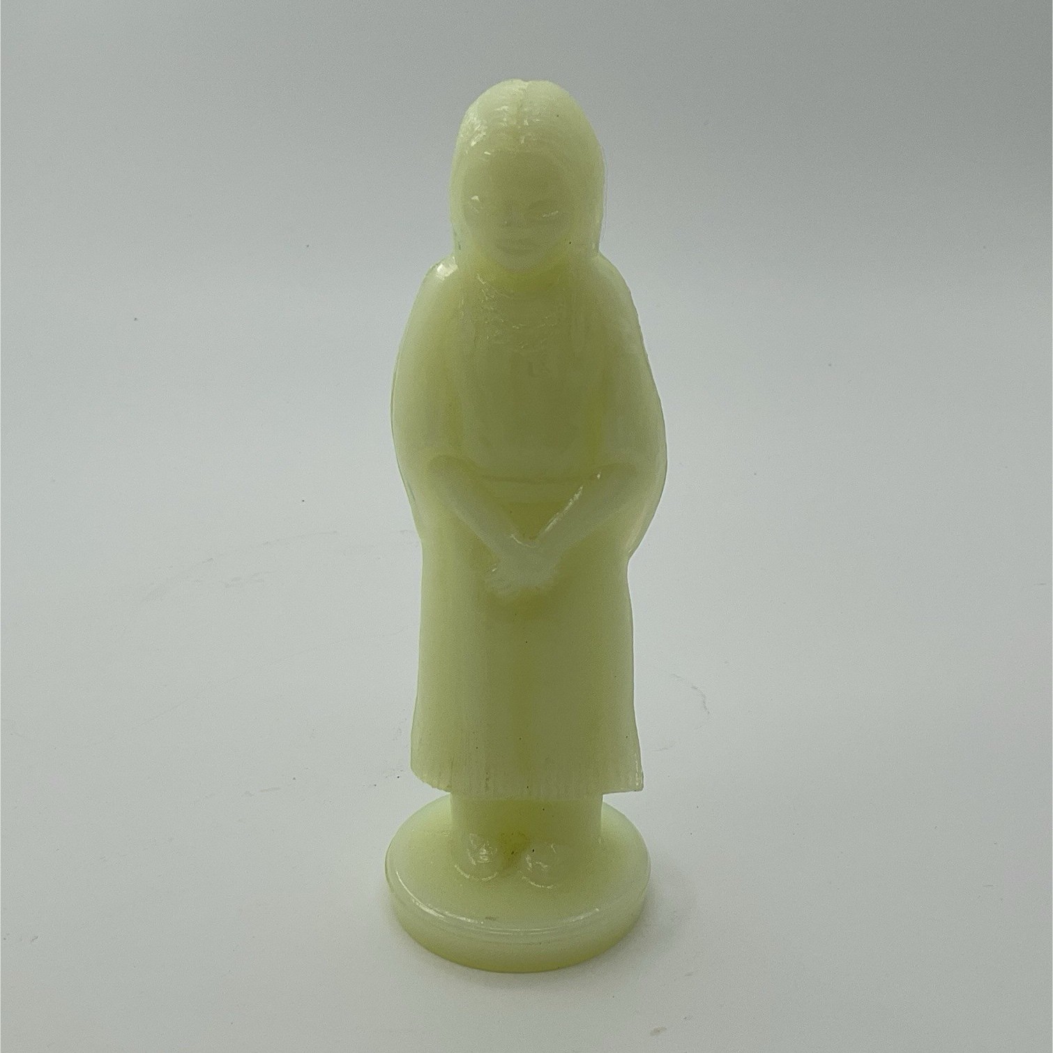 RARE VTG 1981 JB CRAIG Custard Glass Maiden GLOWS URANIUM HTF RARE VTG 1981 JB CRAIG Custard Glass Maiden GLOWS URANIUM HTF