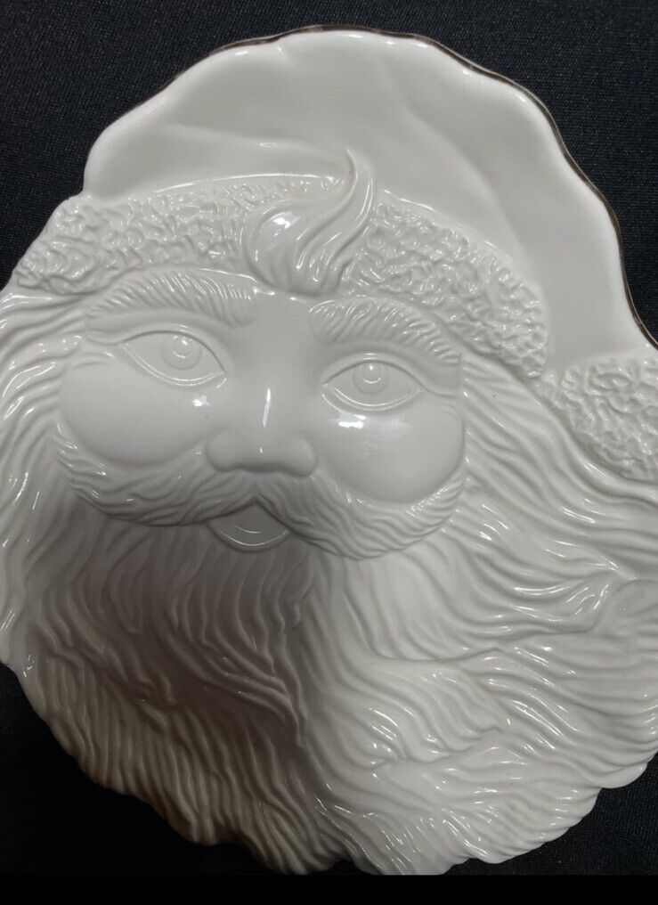 Mikasa Santa’s Cookie Plate Holiday Elegance Fine Porcelain Christmas Gold Trim