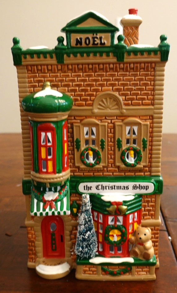 Vintage Dept 56 Orig Snow Village- 1991 Christmas Shop w/box & light, #5097-0
