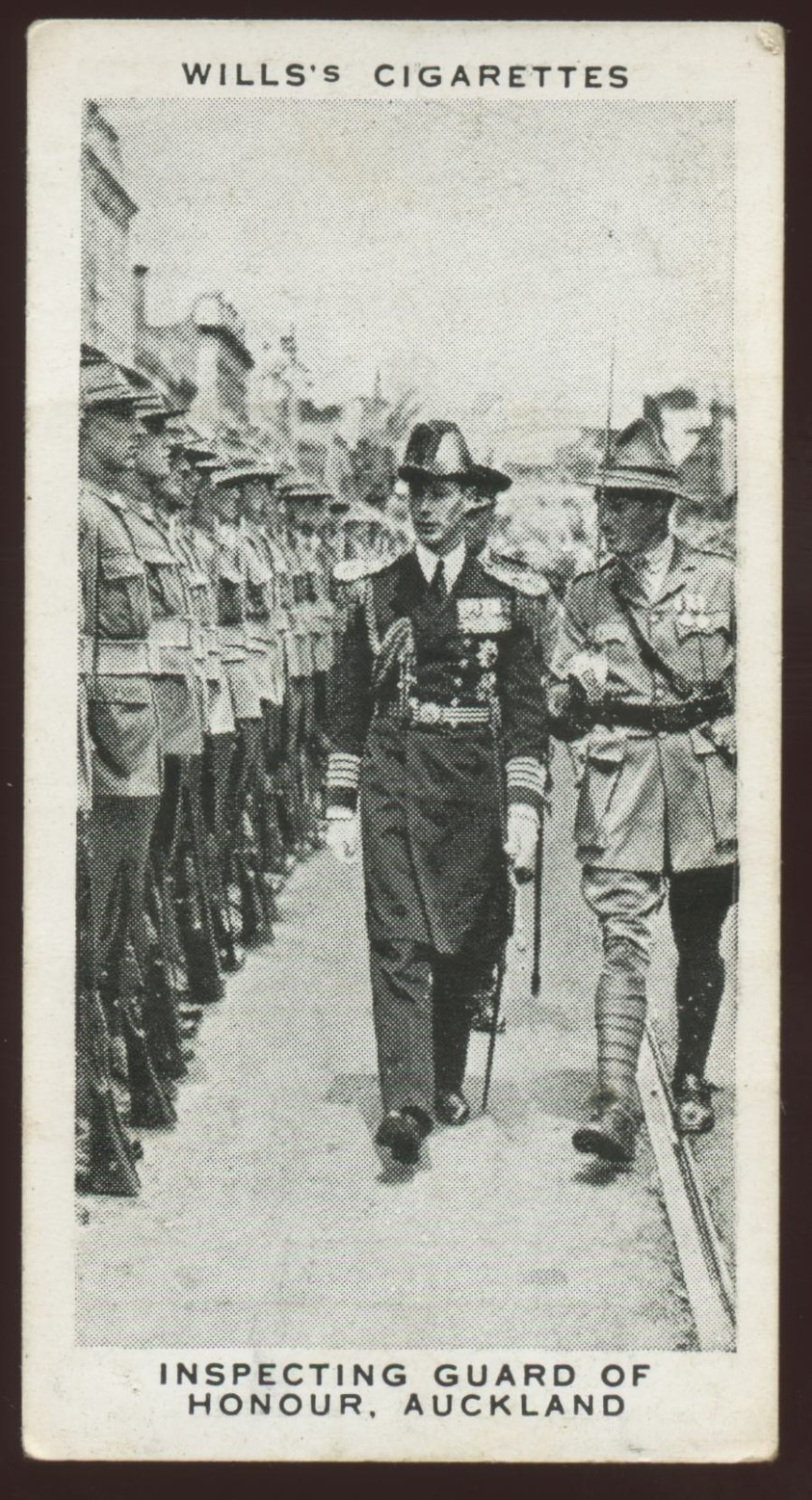 1937 Wills Our King and Queen #28 Auckland New Zealand George VI Cigarette Card