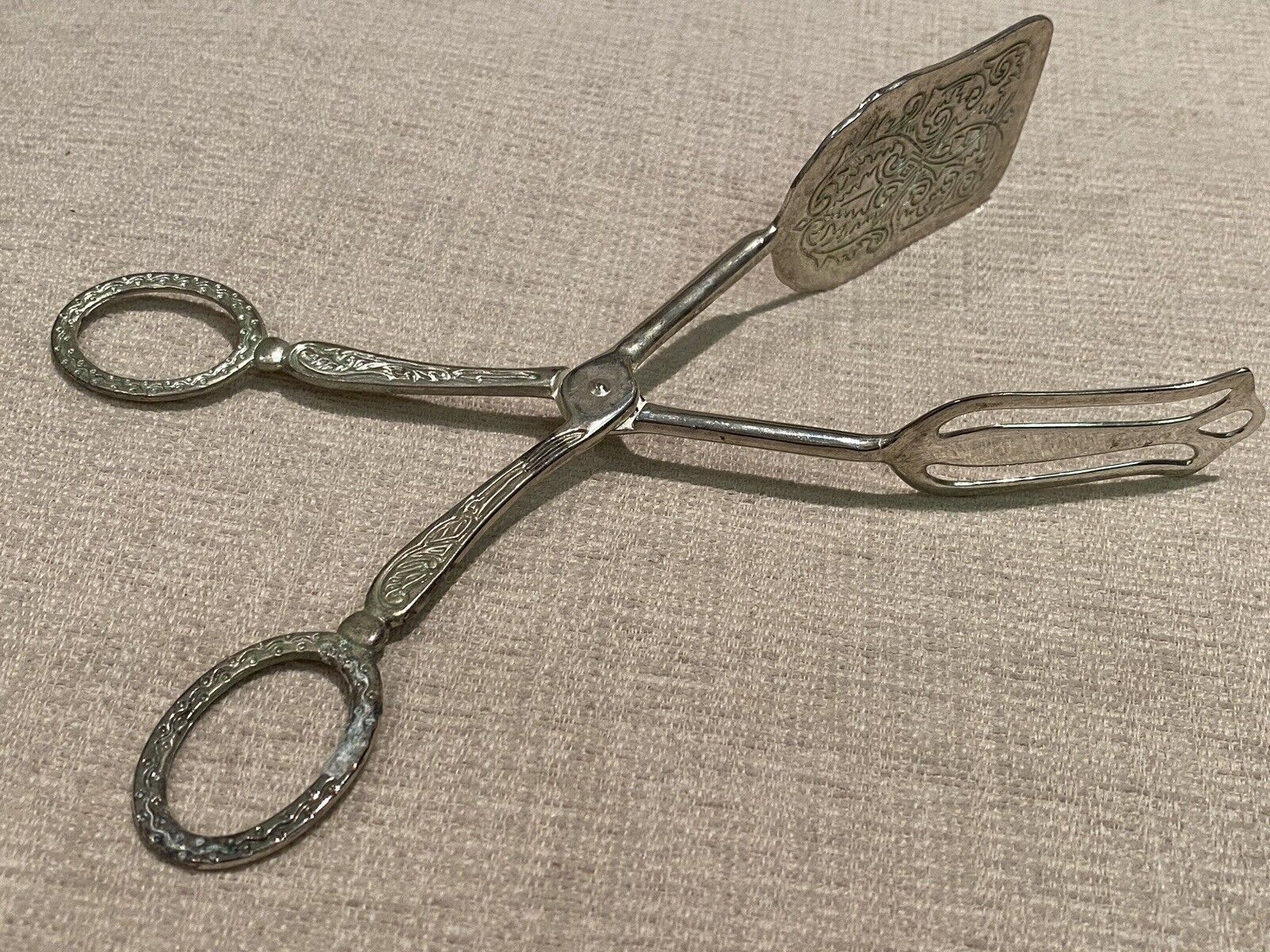 Antique Silverplate Canapé Serving Tongs Hors D\'Oeuvres 8.5\