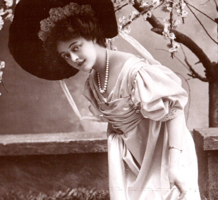Pretty Girl Real Photo Postcard Actress RPPC 