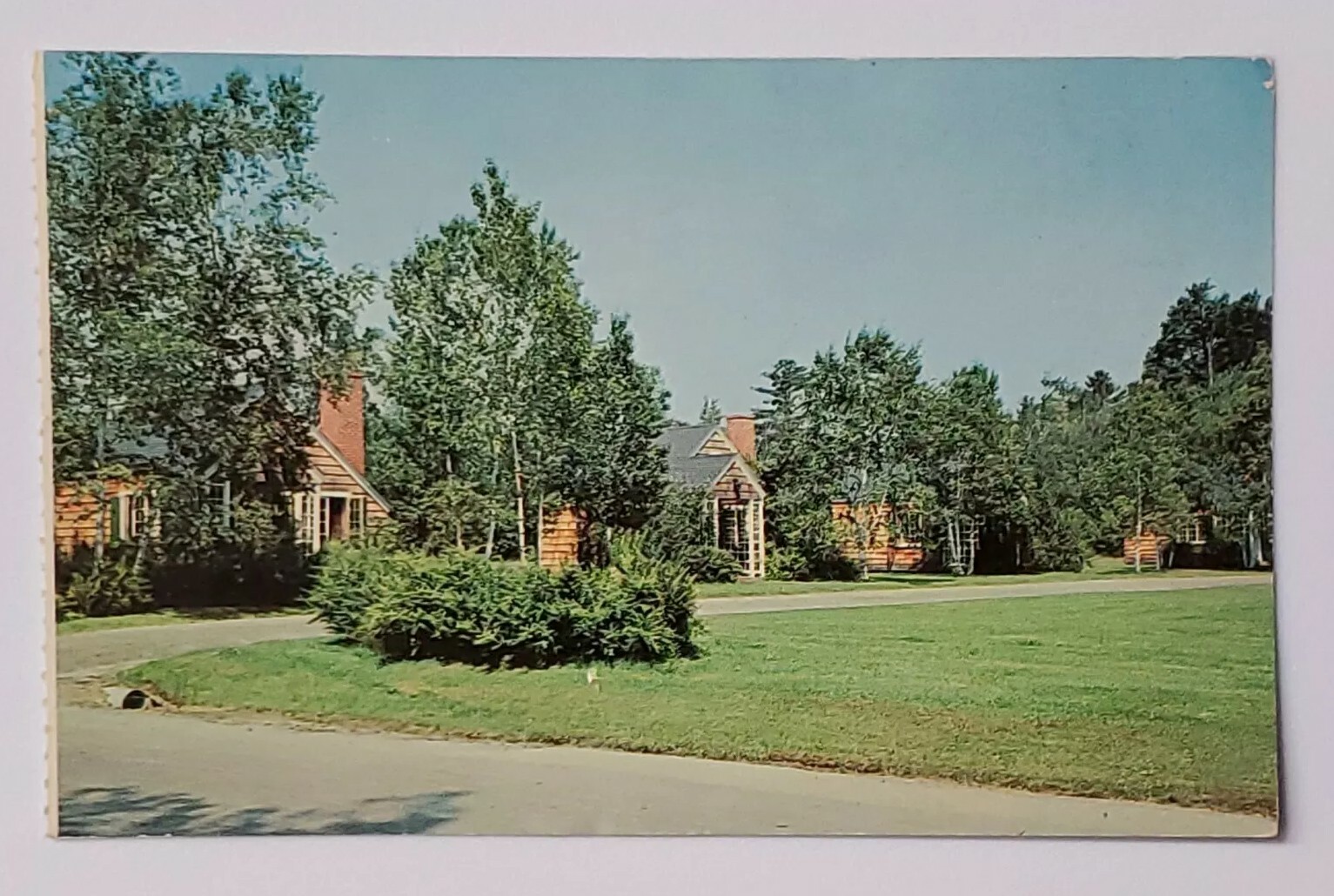 Postcard Lakewood Guest Cottages US201 Skowhegan Maine USA Posted 1962 A2