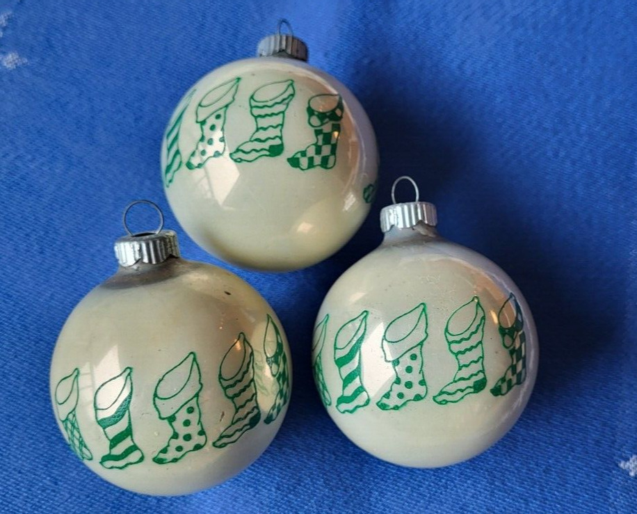 Vintage Shiny Brite Christmas Stockings Ball  Ornament Green White Lot Of 3