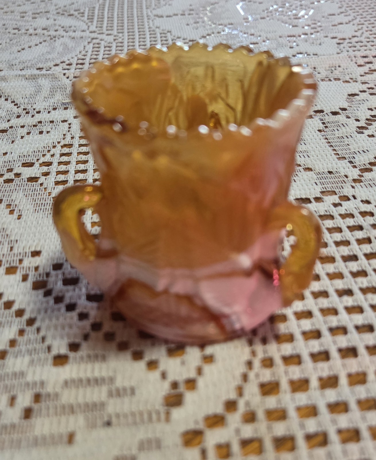 Vintage Peach Slag Glass Swan Pattern Toothpick Holder 3 Handle 2.5\