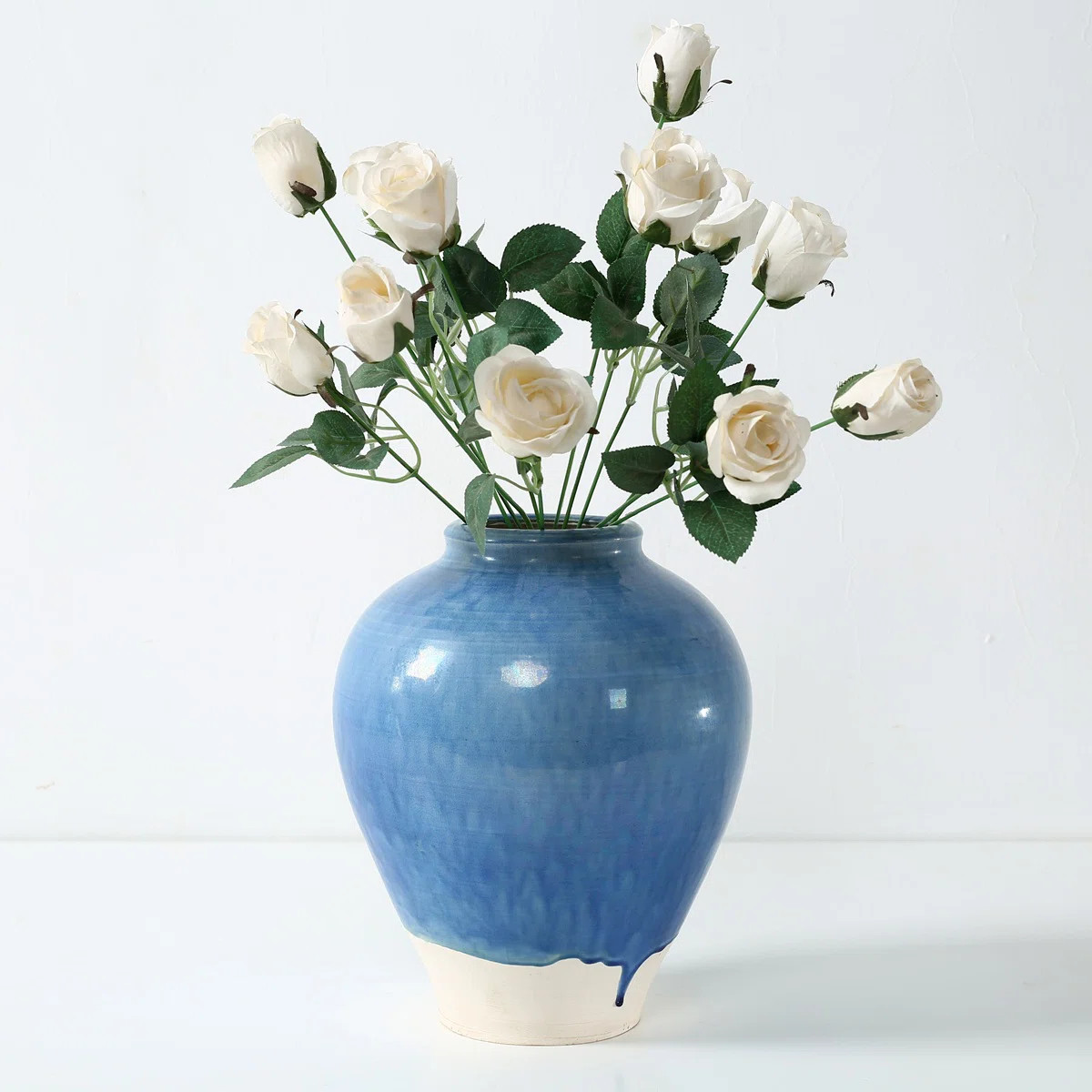 11 Inch Blue Round Ceramic Porcelain Table Vase 8 Inch W x 8 Inch D