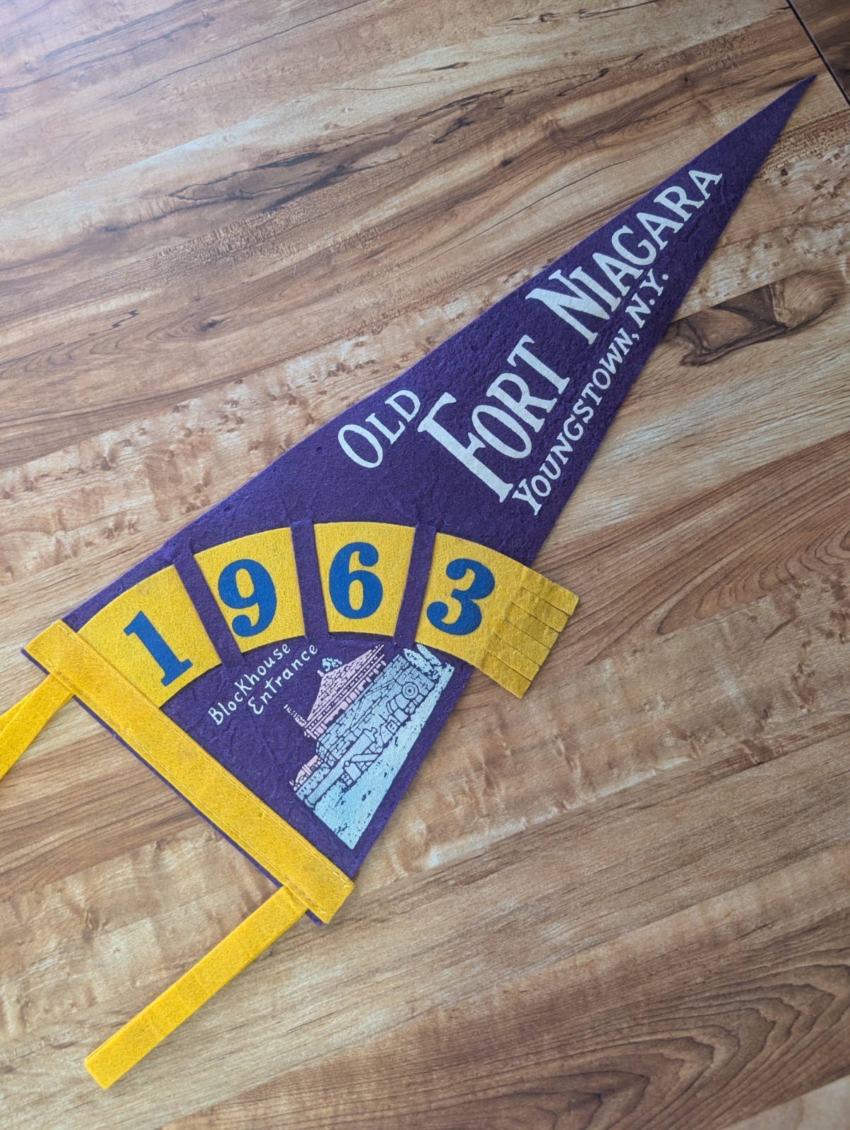 1963 Vintage Souvenir Felt Pennant Old Fort Niagara Youngstown NY 18