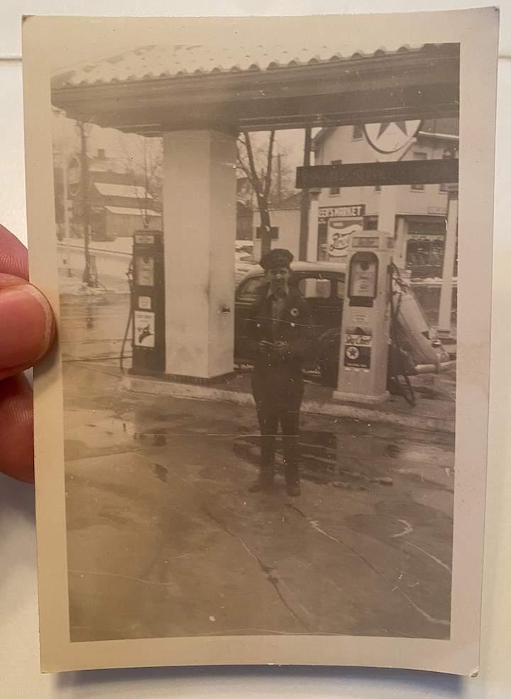 Vtg 1940s Texaco Pump Photo Schneider's Station Attendant Pepsi Pepsi-Cola Sign