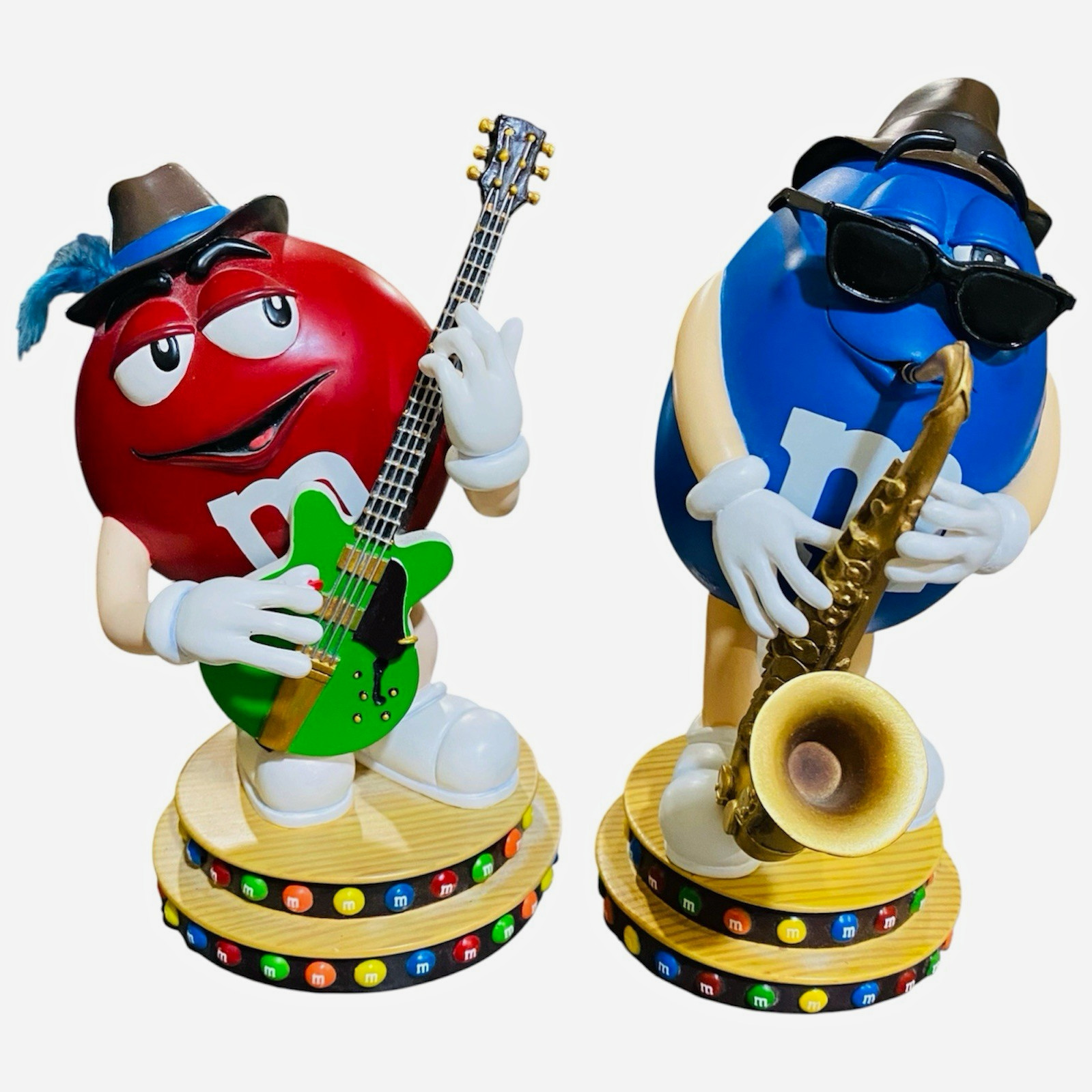 Rare Danbury Mint M&M\'s Brand Band Figurines - Rockin\' Red & Cool Blue Rare Danbury Mint M&M\'s Brand Band Figurines - Rockin\' Red & Cool Blue