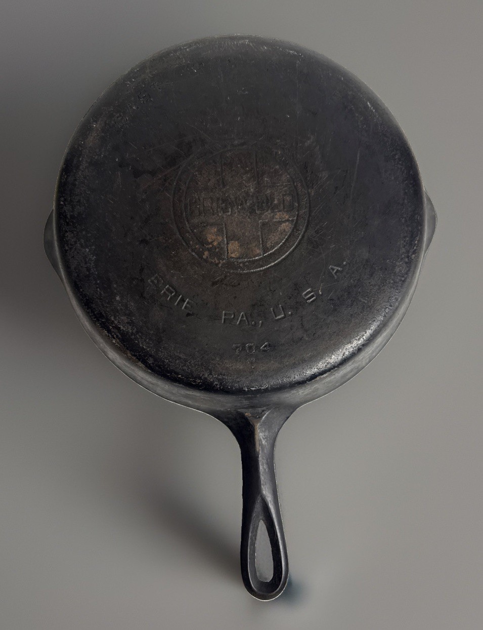 Vintage - Griswold #8 Cast Iron Skillet - 704 C - Erie PA -Sits Flat