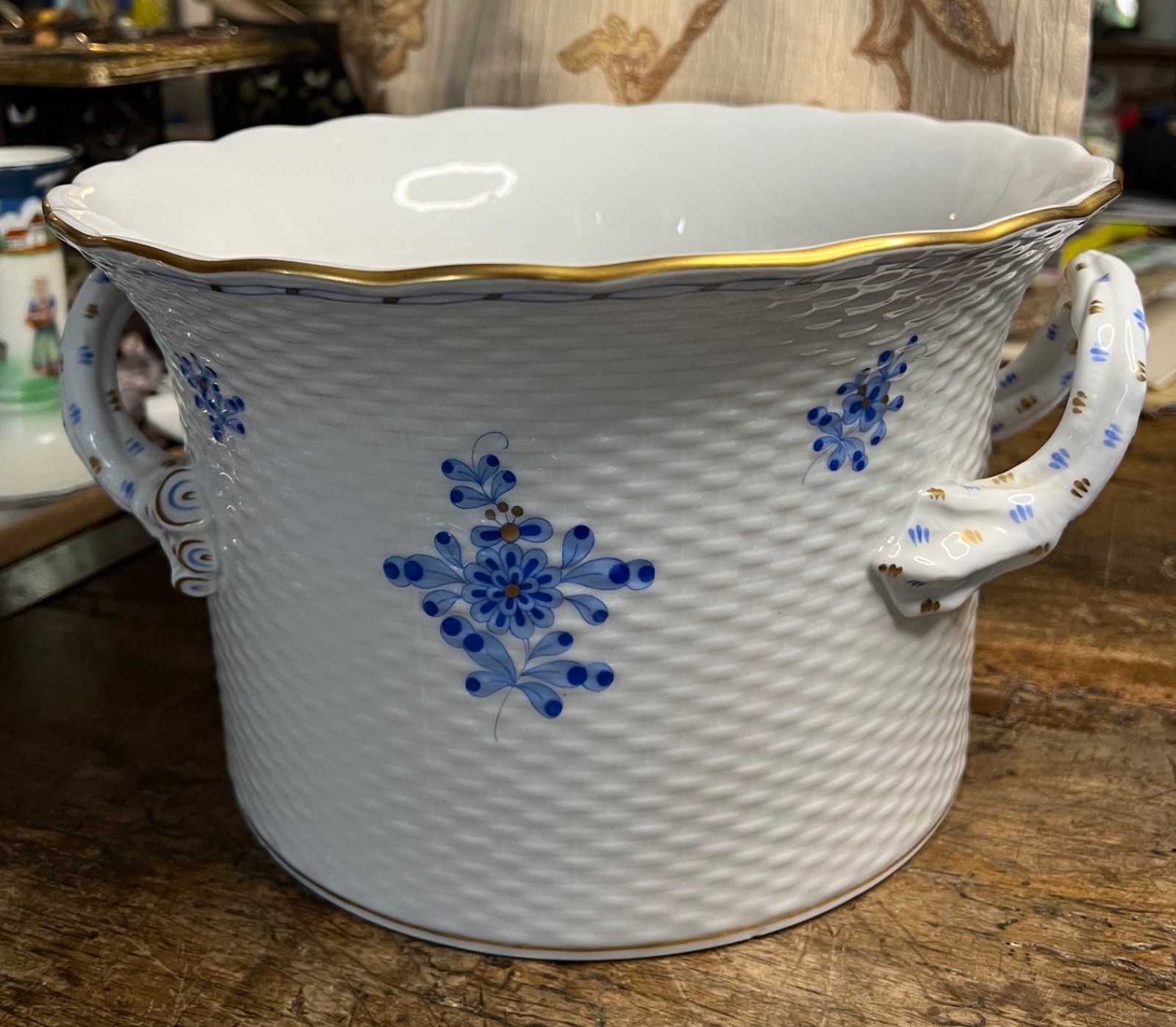 HEREND Hungary Chinese Bouquet - BLUE CACHEPOT - Planter 10.25\